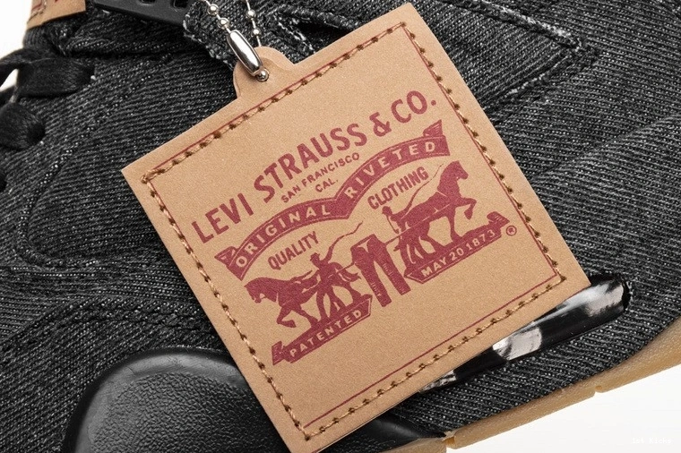 AO2571-001 Black Denim 4 Jordan Levi's Air 1101